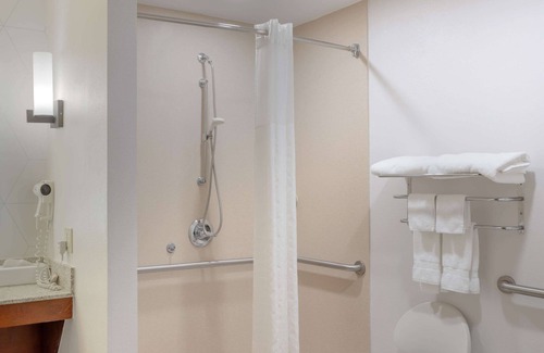 Bloomsburg Hotel | Comfort Suites Bloomsburg