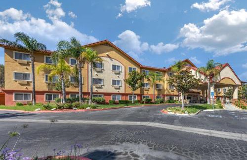 Stevenson Ranch Hotel | Comfort Suites Near Six Flags Magic Mountain