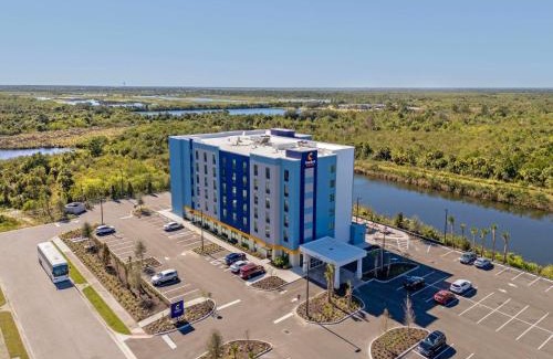 Titusville Hotel | Comfort Suites Titusville near Kennedy Space Center