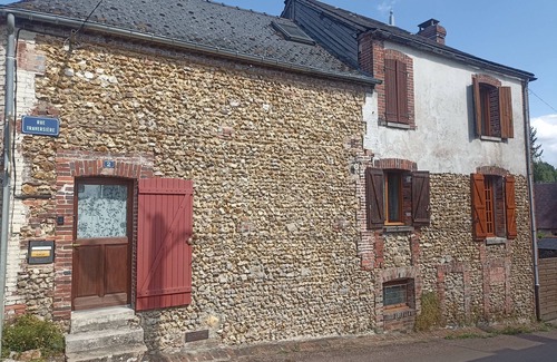 Dicy Apartment | Comfortable duplex - Gîte au Village 89120 DICY
