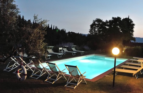Castelfranco di Sopra Apartment | Comfortable Apartment in the Heart of the Tuscan Countryside
