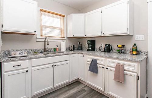 Hazel Park House | Comfortable 2 Bedroom Home in Hazel Park