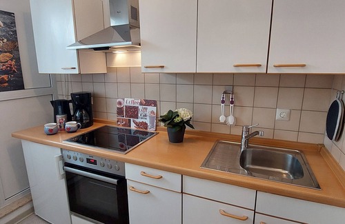 Bad Kreuznach Apartment | Comfortable 2-room apartment in the spa area with balcony, elevator, WLAN, TV