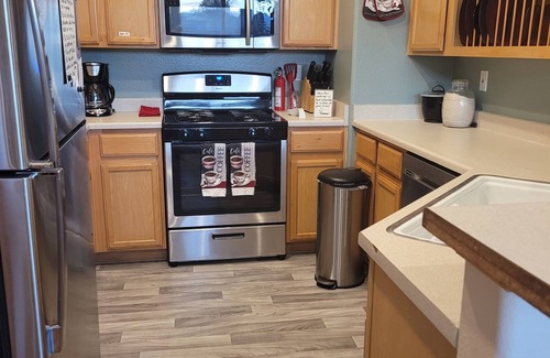North Las Vegas House | Comfortable 3 Bedroom 2.5 Bath Family Home in North Las Vegas