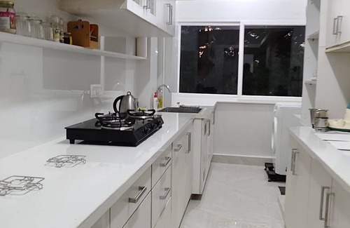 Bangalore City Center Apartment | Comfortable 3BHK Private Home in Bangalore Central: Spacious, Clean &Ventilated