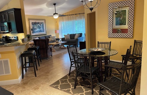 Village Walk Condo | Comfortable and Convenient condo with Laundry & a pool