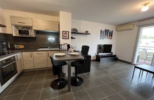 Bourrassol Apartment | Comfortable apartment in Toulouse for 4