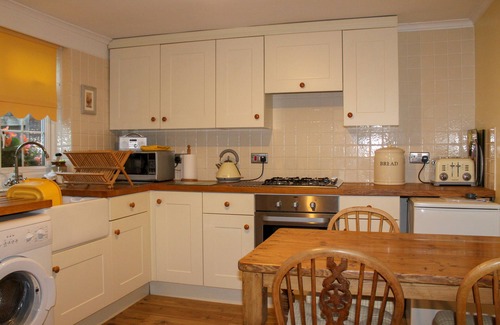 St Michaels House | Comfortable, characterful cottage for 3 in Tenterden, woodburner and parking