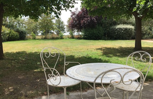 Fresnay-l'Eveque Cottage | comfortable cottage near the Cathedral of Chartres in quiet countryside