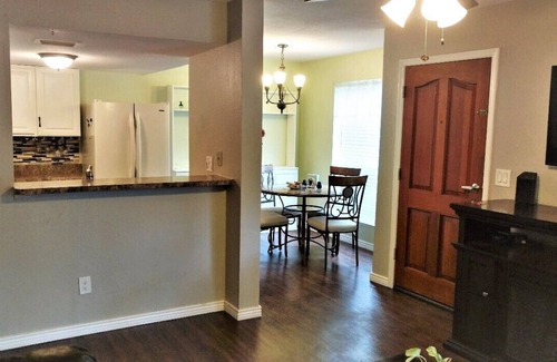 Chandler Condo | Comfortable Corner 1st floor Condo