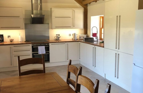 Appin House | Comfortable Detached House with Mountain and Meadow views