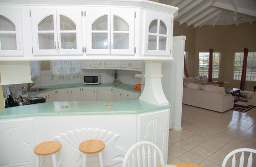 Vieux Fort Quarter House | Comfortable Do it Yourself Free Style Island Home