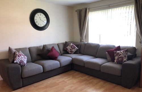 Coatbridge House | Comfortable family home