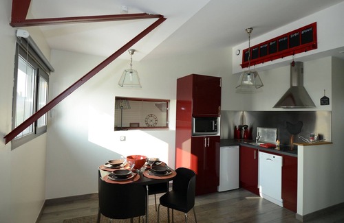 Banogne-Recouvrance Cottage | Comfortable cottage with access to indoor heated pool + jacuzzi