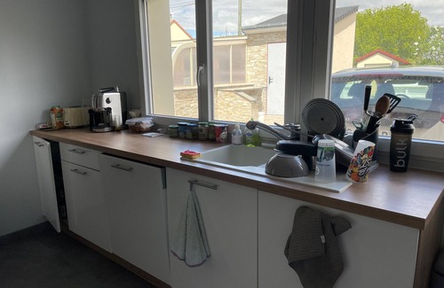 La Suze-sur-Sarthe Cottage | Comfortable lodging with pool, parking, and Wi-Fi in La Suze-sur-Sarthe