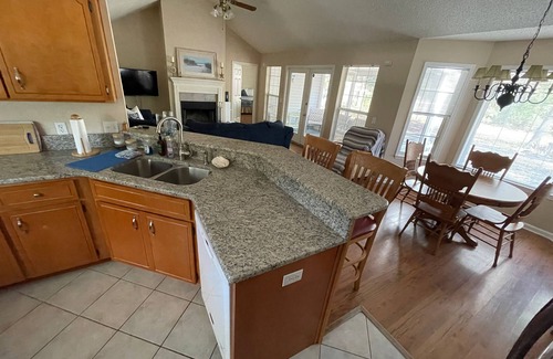 Brunswick House | Comfortable Home 7 miles from Jekyll Island Entrance