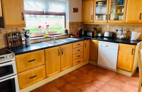 County Waterford House | Comfortable Home in Quiet Coastal Community - Newly renovated!