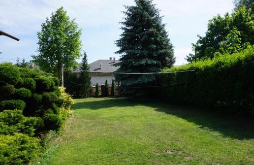Bialoleka Villa | Comfortable house with garden