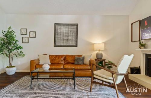 Highland Hills House | Comfortable Living in ATX with Private Deck and Office