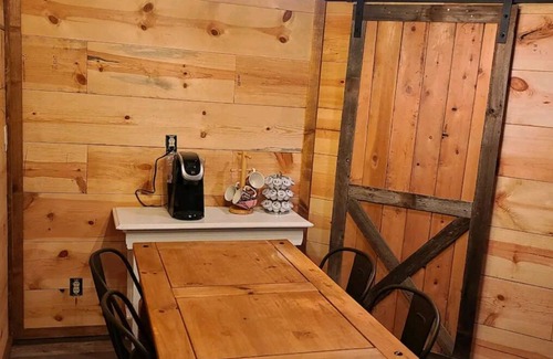 Garden Valley Cabin | Comfortable, Quiet, Roomy Cabin in the Woods!