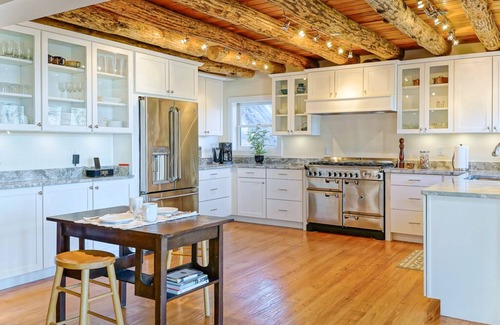 Wittman Cabin | Comfortable Spacious Fun! 6+Acres Pool+Bay Waterfront St Michaels-Yes Weddings!