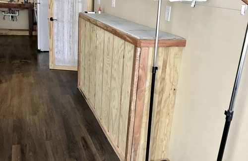 Theriot Apartment | Comfortable Studio apartment with huge screened in porch