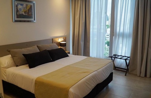 Rio Cuarto Hotel | Comfortable Unit Near Plaza Alberdi With Breakfast Indoor And Outdoor Pools