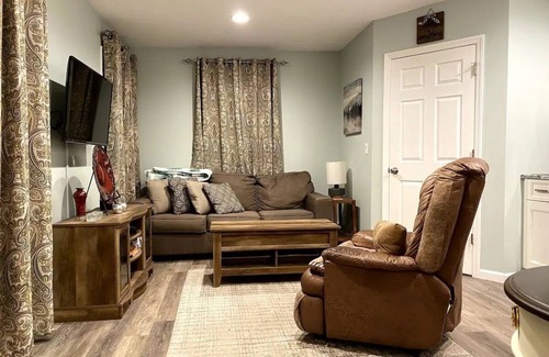 West Babylon Apartment | Comfy 1 bedroom apartment in great neighborhood with lots of space and big yard