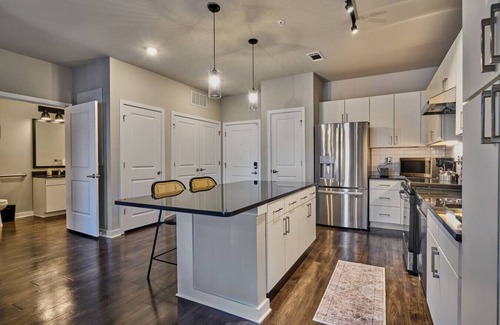 Clayton Apartment | Comfy 2BD Abode Mins from DT Clayton | Pool | Gym