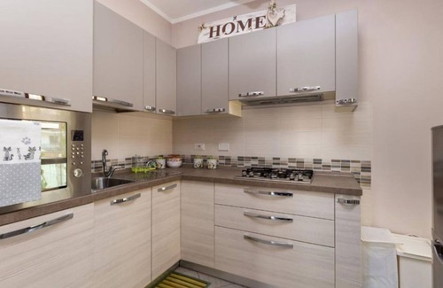 Parella Apartment | Comfy cozy apartment close to Metro