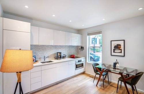 Georgetown Apartment | Comfy Georgetown 1BR w/bike storage near Waterfront by Blueground