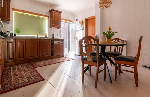 Arganil House | Comfy house with large garden and swimming pool