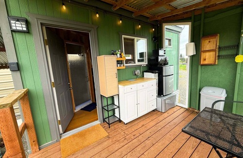 Blaine Cottage | Comfy Tiny house on a peaceful 13 acres. Close to beach, hiking, Canada & more!