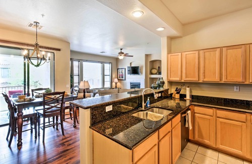 Talon Retreat House | Community Pool, Golf & Tennis: Scottsdale Retreat