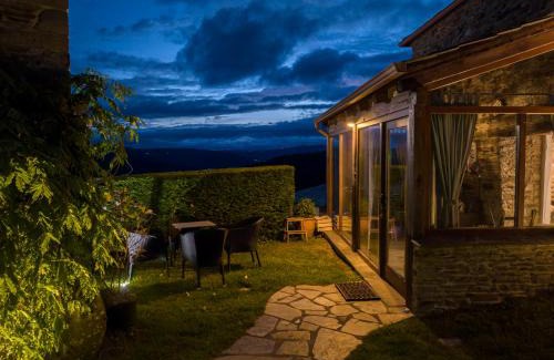 Aldeguer House | Complejo Rural Lar de Vies