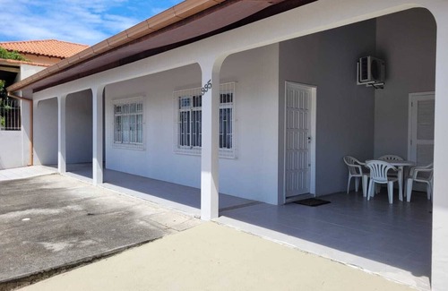 Daniela House | Complete house in Praia da Daniela less than 5 minutes walk from the sea