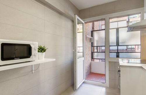Getxo Apartment | Completely renovated 10 min Beach Arrigunaga