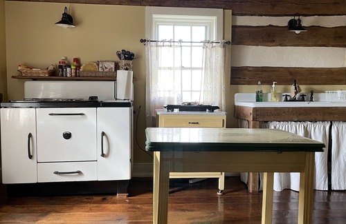 Refton Cottage | COMPLETELY RESTORED 1700's HOME SURROUNDED BY FARMLAND