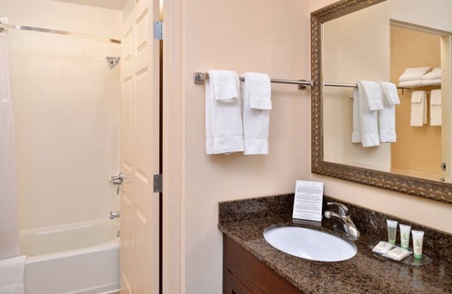 Chesapeake Condo | Condo ∙ 1 bedroom ∙ 4 guests