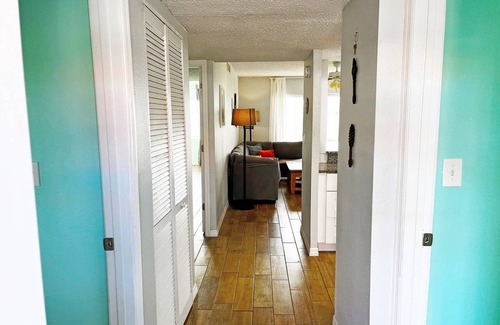Crescent Beach Condo | Condo ∙ 2 bedrooms ∙ 4 guests