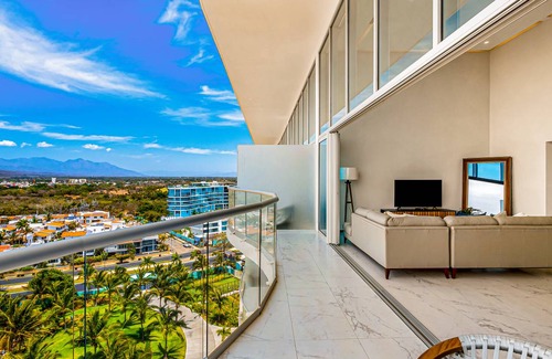 Flamingos Condo | Condo ∙ 4 bedrooms ∙ 8 guests