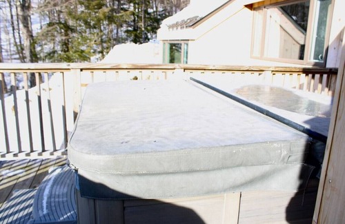 Central Vermont- Killington Condo | Condo #4 Trailside Village Slopeside/Hot tub
