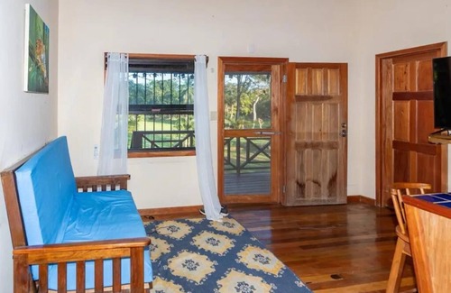 Dangriga House | Condo Caribbean Dreams