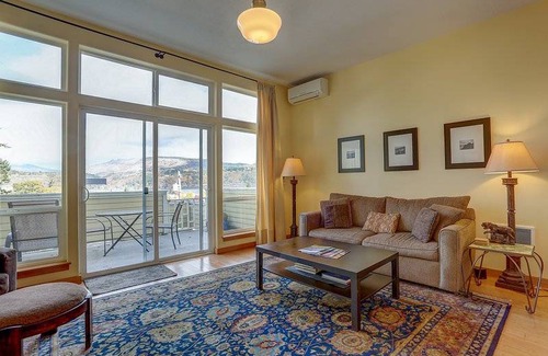 Hood River Condo | Condo