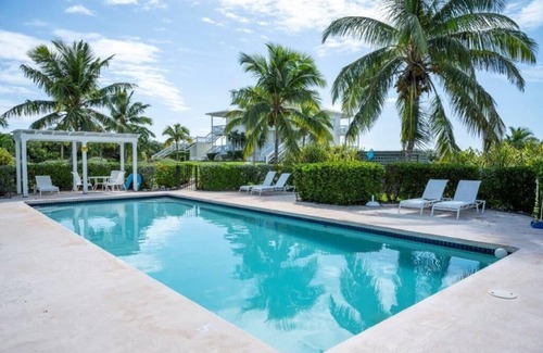 James Cistern House | Condo w/Views, Beach, Htd Pool, Golf Cart