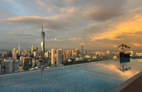 Brickfields House | Condo with sky pool and fitness room @ KL Sentral