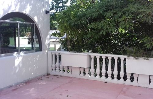 Caleta Condo | Condominio a 100 mts de las hermosas playas de Caleta y Caletilla