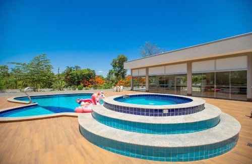 Centro House | Conecte-se com a natureza nesse refúgio encantador