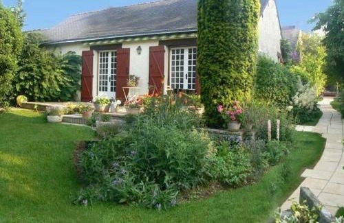 Saint-Omer-de-Blain Bed & Breakfast | Confort et Tranquillité à Blain : Chambre Climatisée, Salle d'Eau Privative, Wifi et Vélos à Disposition - FR-1-306-1253