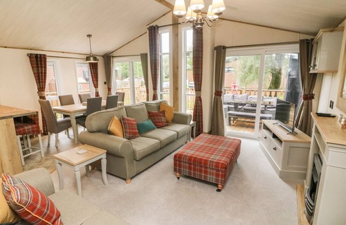 South Lakeland Leisure Village Cottage | CONISTON VIEW 9, pet friendly, country holiday cottage in Tewitfield